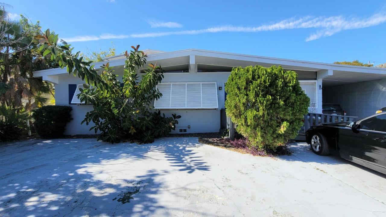 Beachway Inn Lantana Exterior foto
