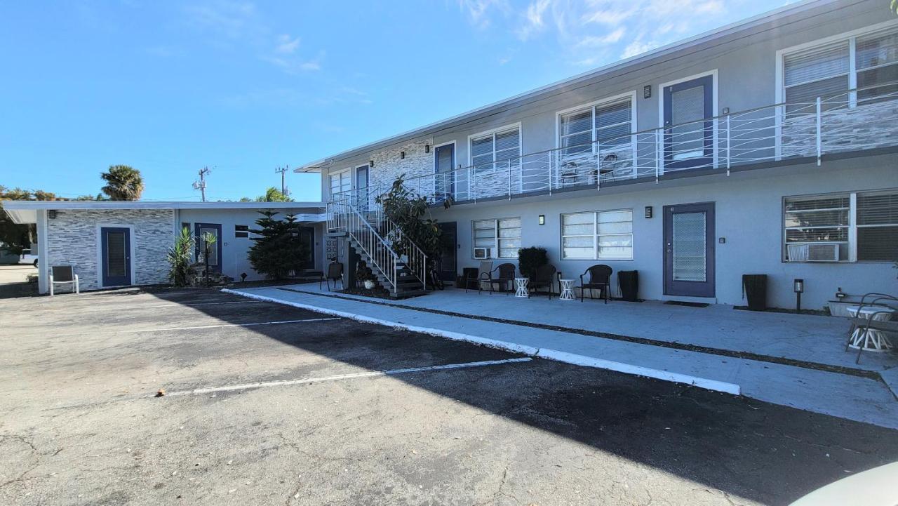 Beachway Inn Lantana Exterior foto